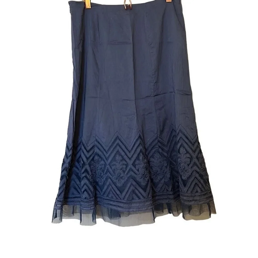 Nine West Embroidered Lined Appliqué Tulle Trim Long Skirt Blue Size 4P